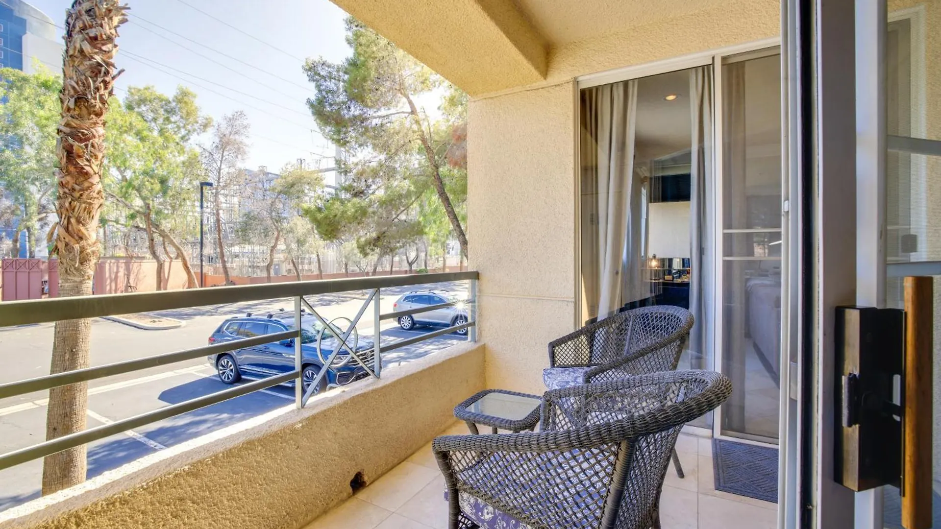 Lejlighed Walk To Las Vegas Strip Modern Condo With Patio!