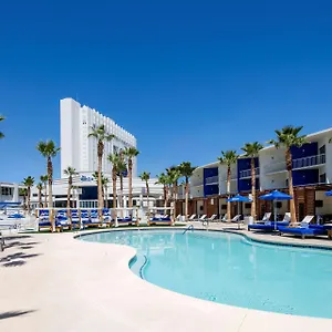 4* Feriested Tropicana Vegas A Doubletree By Hilton & Casino - Free Parking